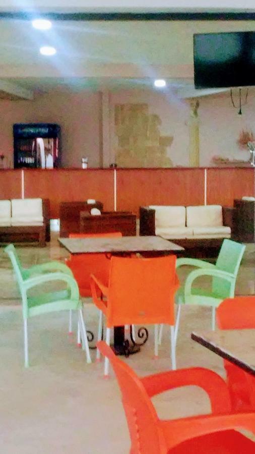Hotel Majestic Ksamil Eksteriør bilde