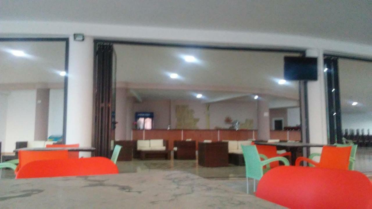 Hotel Majestic Ksamil Eksteriør bilde