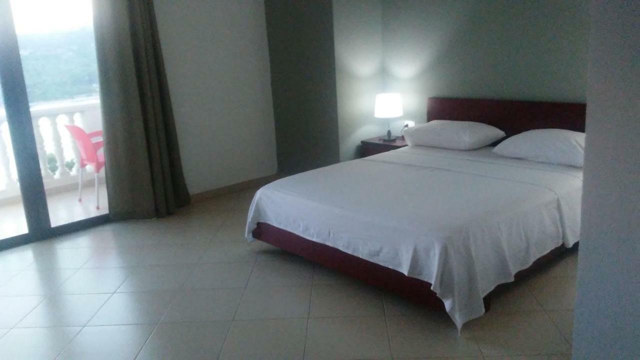Hotel Majestic Ksamil Eksteriør bilde